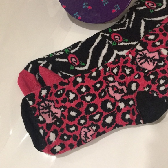 BETSEY JOHNSON Women’s Socks X 2 Pairs - Picture 4 of 5